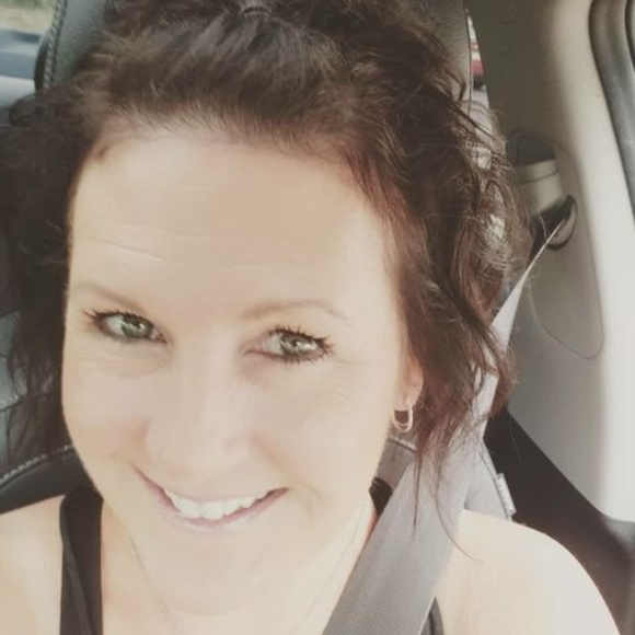 Meet your Posher, Lisa - Picture 1 of 1